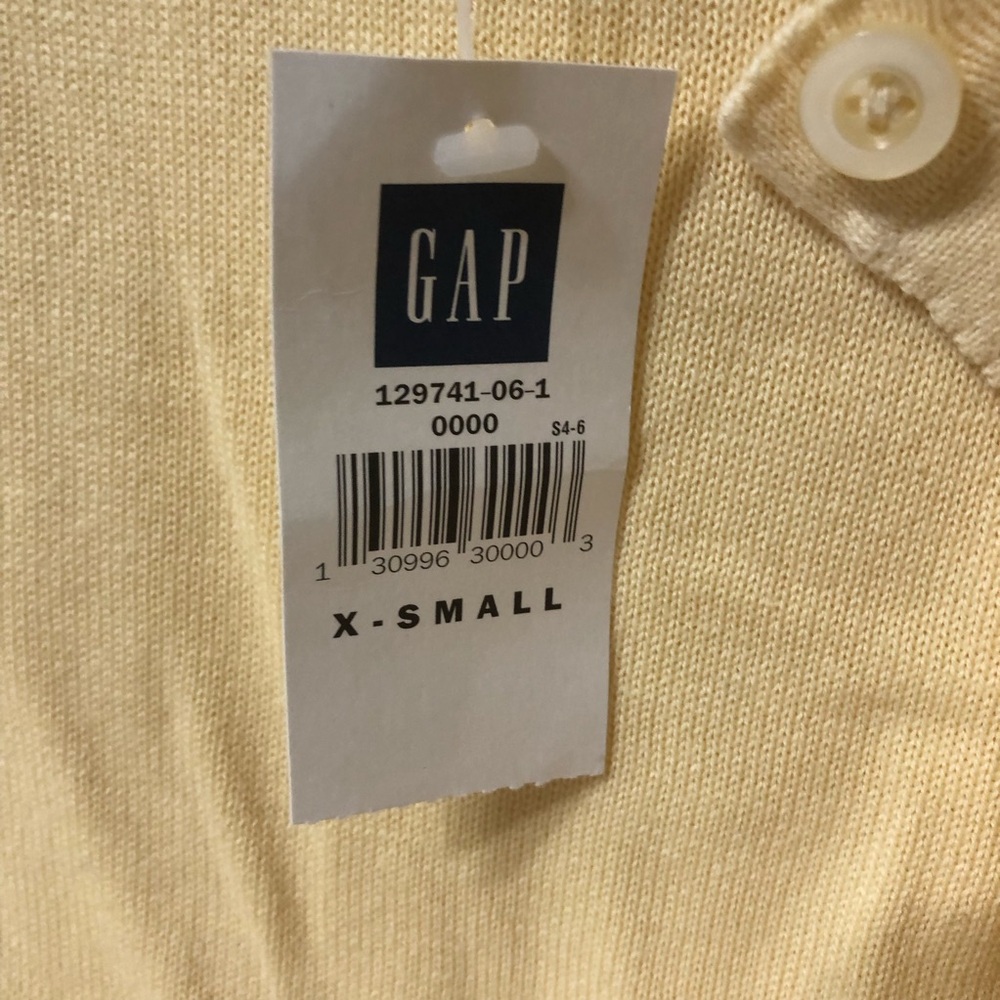 GAP Cream Yellow Cardigan Sweater Lightweight Knit - Picture 7 of 7